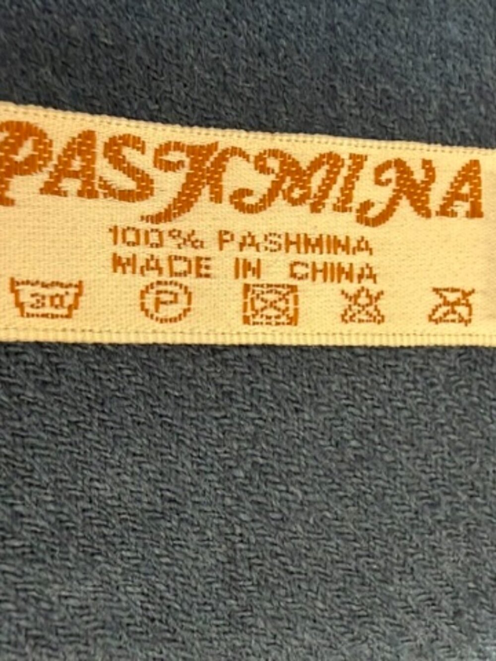 Blue Pashmina Oversized Wrap Scarf Pre-Owned. - Picture 10 of 10
